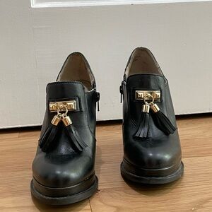 Seychelles Hijinks Womens Size 7.5 Black Leather Ankle Boots Booties Tassel Shoe